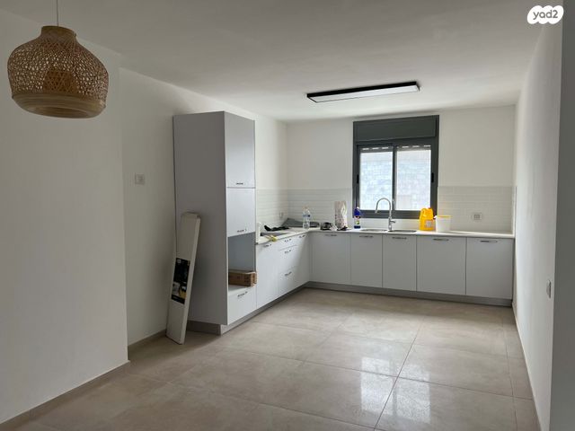 דירה, תופים 1, המוזיקה, שדרות