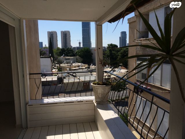 דירה, דרך השלום 33, גבעת הרמבם, גבעתיים