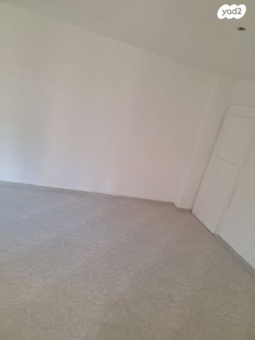 יחידת דיור, צבי סגל 73, ברנע, אשקלון