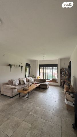 בית פרטי/ קוטג', הזית 1, עבדון, עבדון