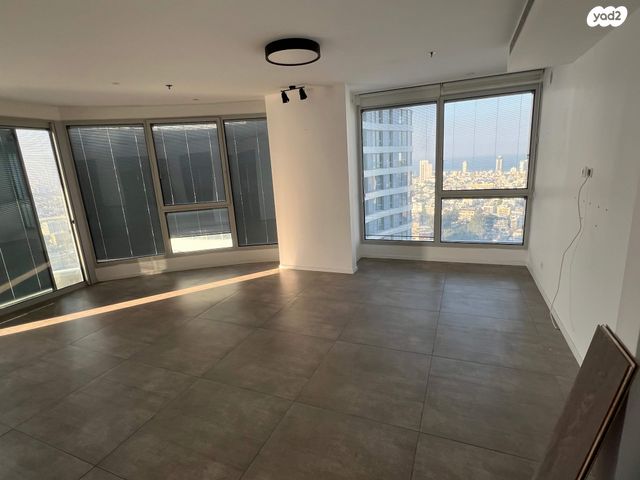 דירה, גרציאני יצחק 4, גני שרונה, קרית הממשלה, תל אביב יפו