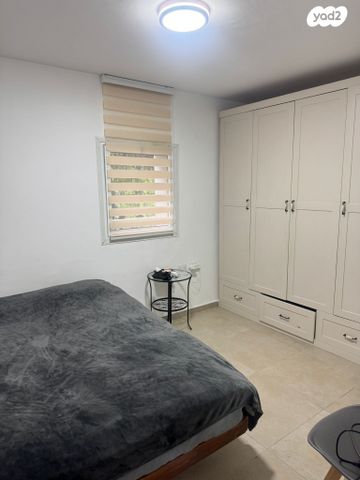 דירה, ידע עם 21, חרוזים, רמת גן