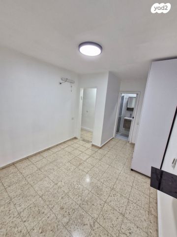 יחידת דיור, סמטת תל חי 5, מרכז הישוב, גני תקווה