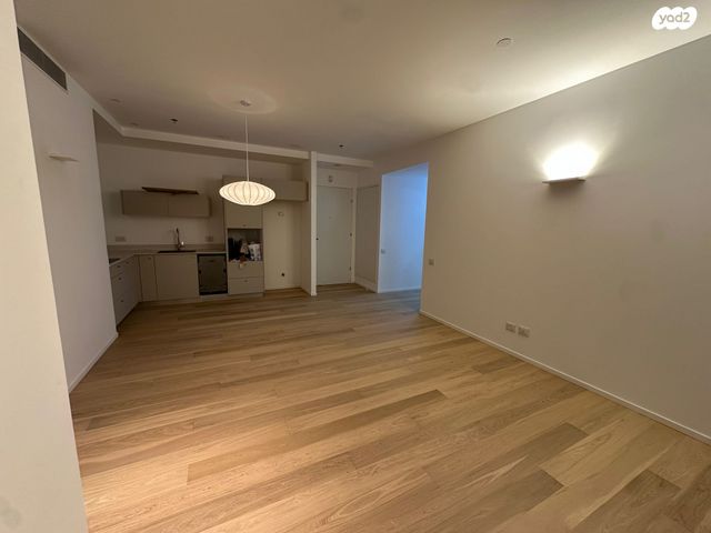 דירה, תוצרת הארץ 5, נחלת יצחק, תל אביב יפו