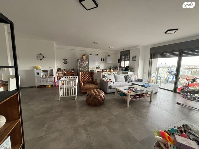 דירה, לודיוב 1, נווה גן, פתח תקווה