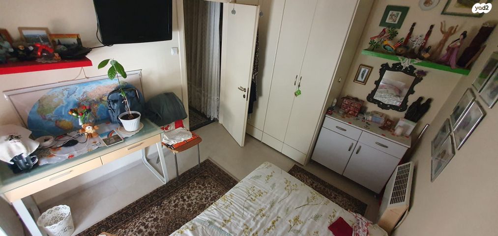 דירה, אלכסנדר רובוביץ' 1, ארמון הנציב, תלפיות מזרח, ירושלים