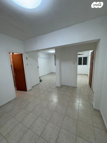 תל גיבורים 32