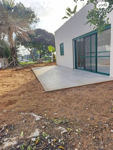 בית פרטי/ קוטג', החוחית 37, אליכין, אליכין