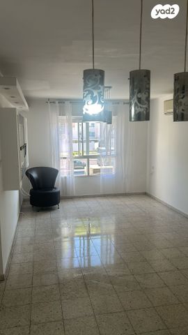 שדרות מנחם בגין 19