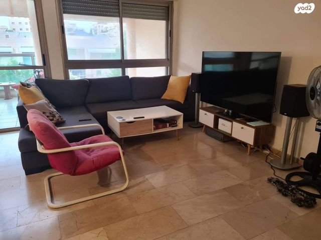 נתן אקסלרוד 4