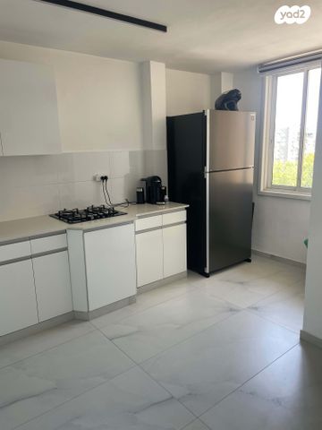 דירה, כ"ט בנובמבר 33, רמת הנשיא, בת ים