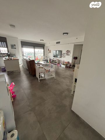 דירה, לודיוב 1, נווה גן, פתח תקווה