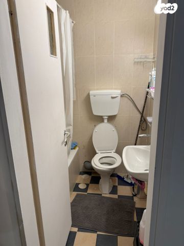 דירה, ירמוך 1, גני אביב, לוד