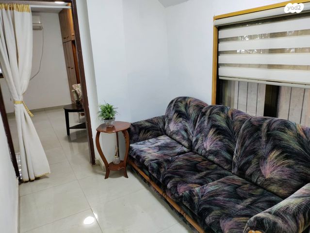 דירת גן, אקליפטוס 29, שאר העיר, עומר