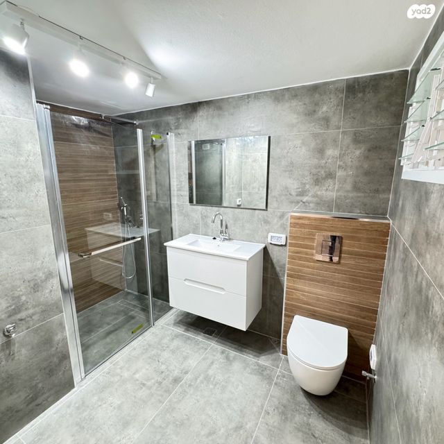 סטודיו/ לופט, השיטה 9, שאר העיר, חדרה