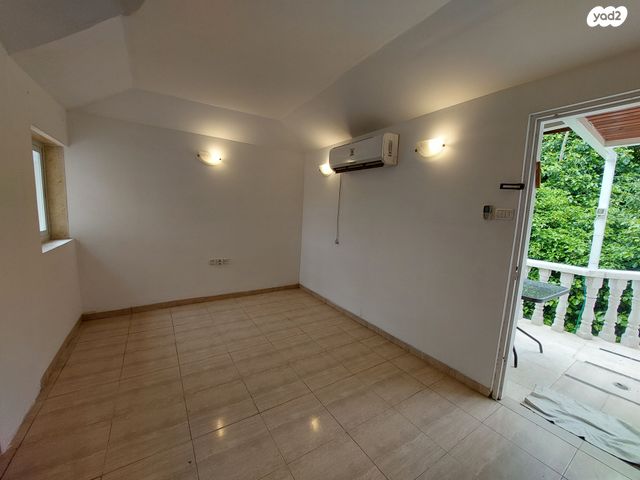 דירה, בארות 2, קרית יערים, גבעת זאב