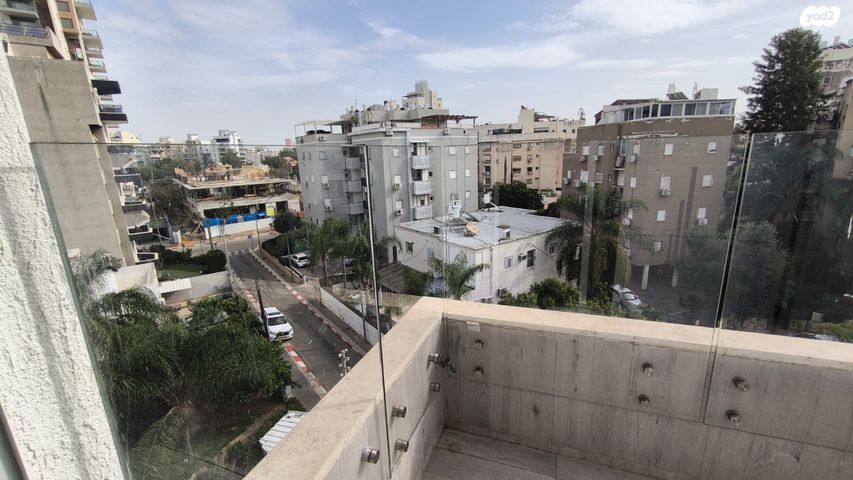 דירה, מתתיהו הכהן 10, צפון מזרח מרכז העיר, נתניה