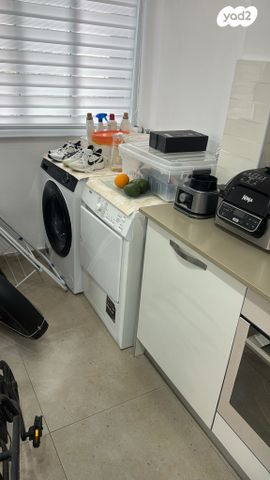 דירה, ידע עם 21, חרוזים, רמת גן