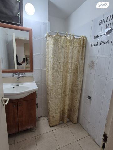 דירה, גדליהו 23, נווה שאנן, חיפה