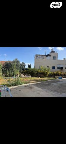 דירת גן, עירית 1, מעוז ציון א', מבשרת ציון