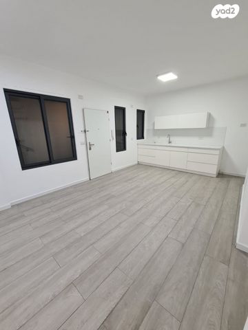 יחידת דיור, יפה נוף 52, נווה עוז, פתח תקווה