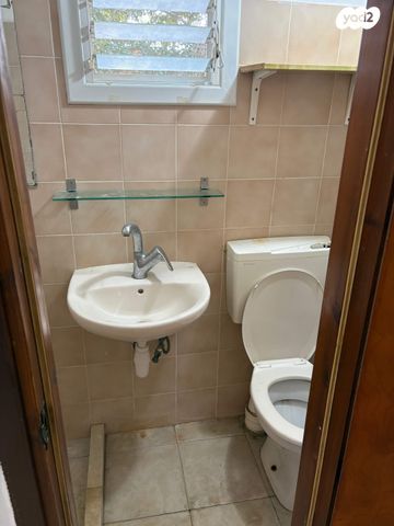 יחידת דיור, מורד התאנה 16, ינוב, ינוב