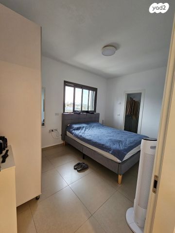 דירה, ביאליק 64, שכונת בן גוריון, מרכז העיר ג', רמת גן