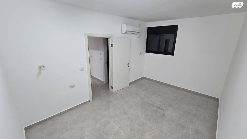 יחידת דיור, שדרות אבא חושי 111, עספיא, עספיא