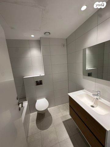 דירה, תוצרת הארץ 5, נחלת יצחק, תל אביב יפו