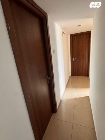 דירה, בלפור 88, עצמאות יוספטל, בת ים