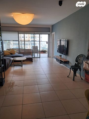 דירה, יצחק רבין 4, פסגת אונו, קרית אונו