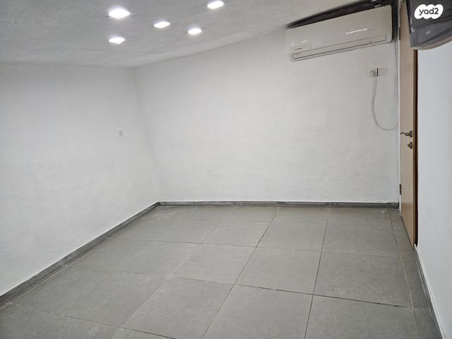 דירת גן, מורדי הגטאות 8, העיר העתיקה, רמב"ם, דרום, באר שבע