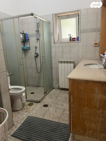 דירת גן, עירית 1, מעוז ציון א', מבשרת ציון