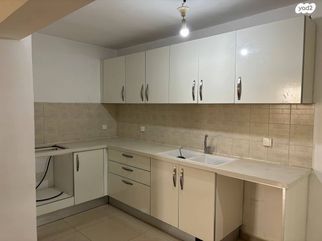 קדושי קהילת מזריץ' 3