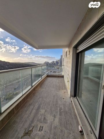 דירה, תלמוד בבלי 62, איילת השחר / רמת בית שמש ד-3, בית שמש