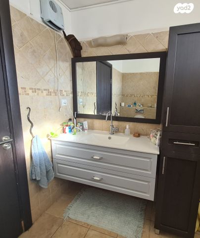 דירה, לוחמי הגטאות 5, הגבעה הצרפתית, גבעת שפירא, ירושלים