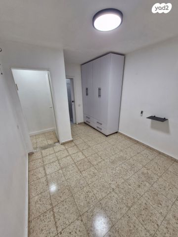 יחידת דיור, סמטת תל חי 5, מרכז הישוב, גני תקווה