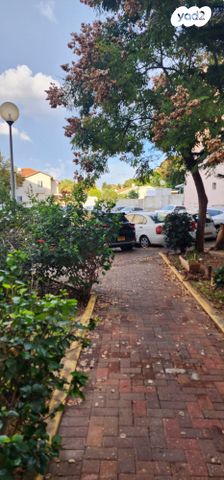 דירה, שדרות מנחם בגין 17, נווה דקלים, אשקלון