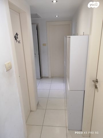 דירה, גלעדי אהרון 4, קרית אילון, חולון