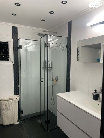 דירה, כ"ט בנובמבר 33, רמת הנשיא, בת ים