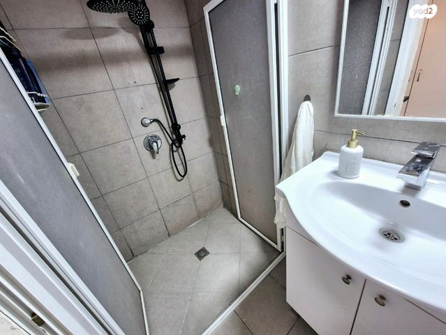 יחידת דיור, א.ד. גורדון 33, צפון מערב מרכז העיר, נתניה