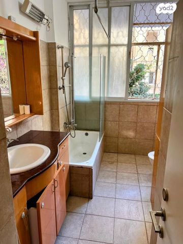 דירה, יהודה גור 11, הצפון החדש - כיכר המדינה, תל אביב יפו