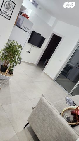 דירה, חזון אי"ש 20, רחובות הצעירה, רחובות