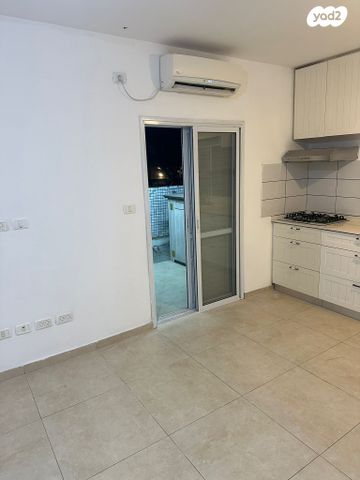 דירה, השיירות 8, קרית שלום, תל אביב יפו