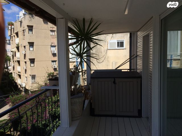 דירה, דרך השלום 33, גבעת הרמבם, גבעתיים