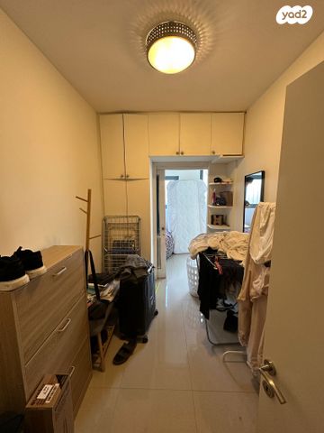 דירה, מעלה הצופים 33, שכונת חשמונאים, מרכז העיר א, רמת גן