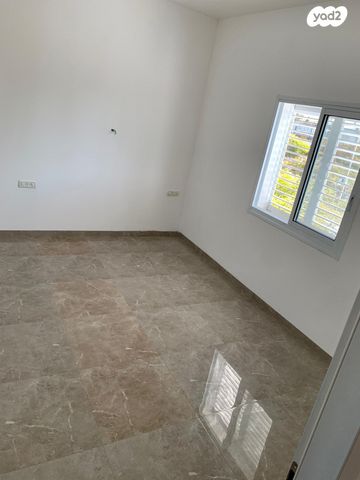 דירה, שדרות וייצמן 13, מוצקין הותיקה, קרית מוצקין