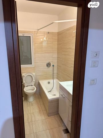 דירה, השיירות 8, קרית שלום, תל אביב יפו