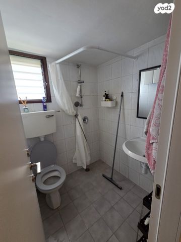 דירה, הראשונים 9, קרית חיים מזרחית, חיפה