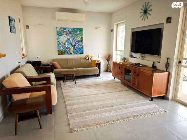 בית פרטי/ קוטג', מעיינות 68, יובלים, יובלים